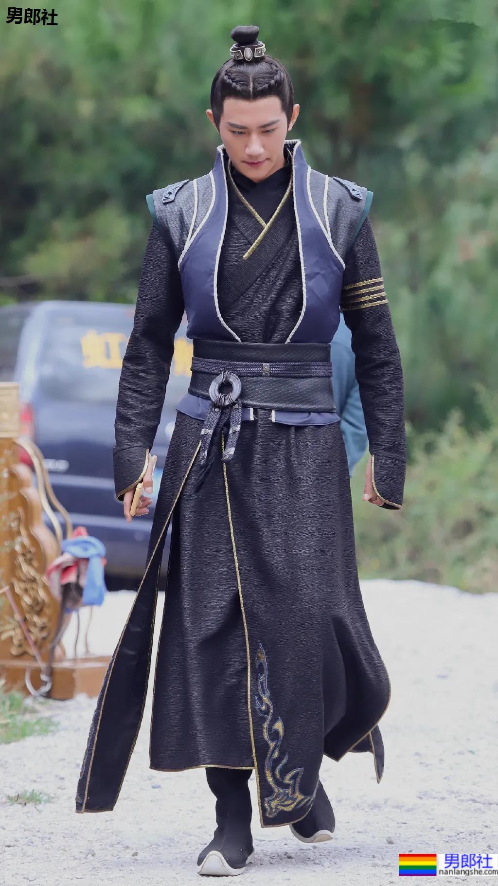 寸头薄肌小狼狗帅出圈,又狼又奶的这张脸也太可了吧! - 51虹马 寸头薄肌小狼狗帅出圈,又狼又奶的这张脸也太可了吧! - 51虹马