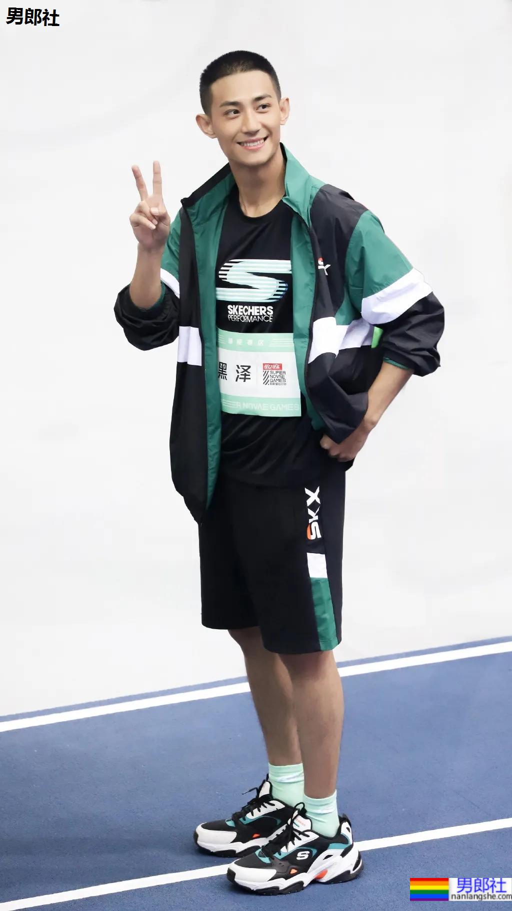 寸头薄肌小狼狗帅出圈,又狼又奶的这张脸也太可了吧! - 51虹马 寸头薄肌小狼狗帅出圈,又狼又奶的这张脸也太可了吧! - 51虹马