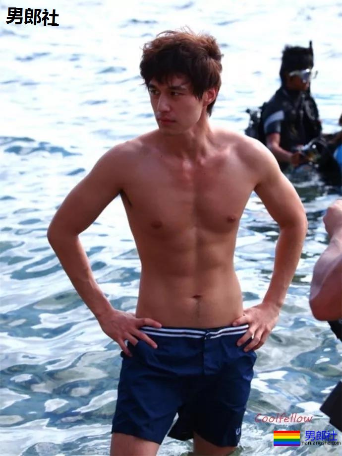 李栋旭新剧再秀腹肌，这40岁的身材秒杀鲜肉小狼狗！ - 51虹马