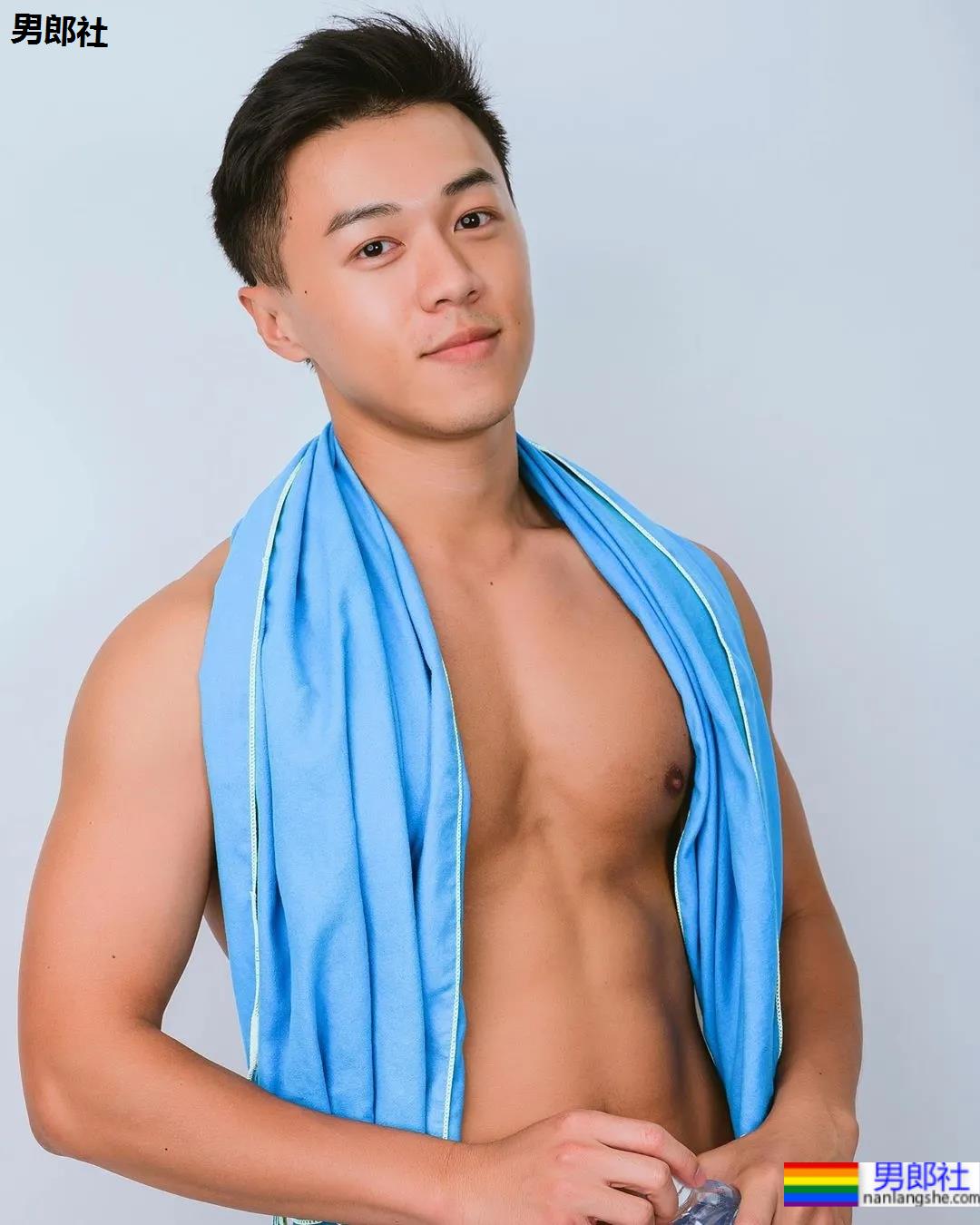 肌肉男生都有的小癖好!?要被这些荷尔蒙爆棚的男人萌化了! - 51虹马 肌肉男生都有的小癖好!?要被这些荷尔蒙爆棚的男人萌化了! - 51虹马