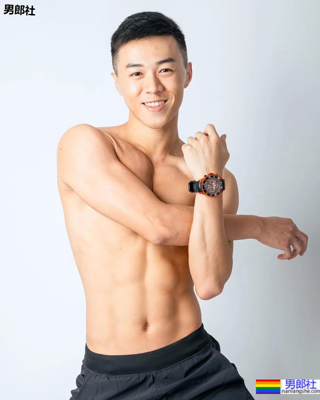 肌肉男生都有的小癖好!?要被这些荷尔蒙爆棚的男人萌化了! - 51虹马 肌肉男生都有的小癖好!?要被这些荷尔蒙爆棚的男人萌化了! - 51虹马