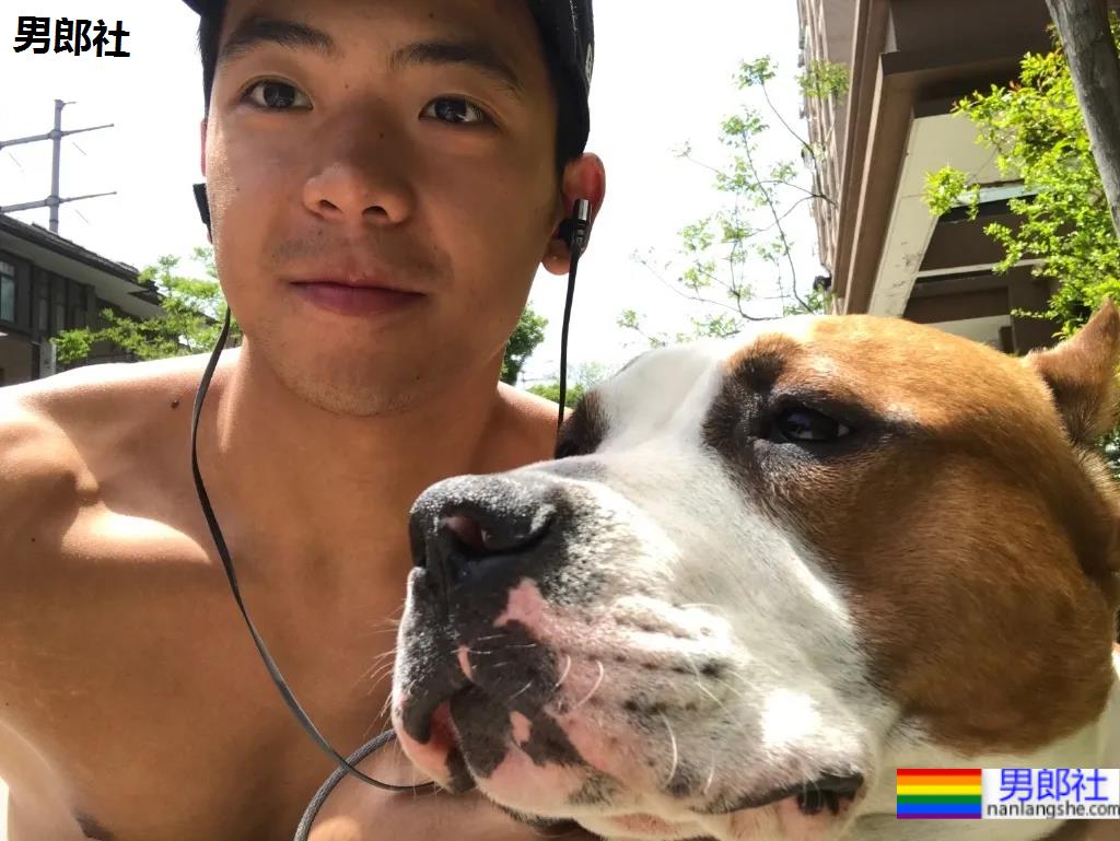 肌肉男生都有的小癖好!?要被这些荷尔蒙爆棚的男人萌化了! - 51虹马 肌肉男生都有的小癖好!?要被这些荷尔蒙爆棚的男人萌化了! - 51虹马