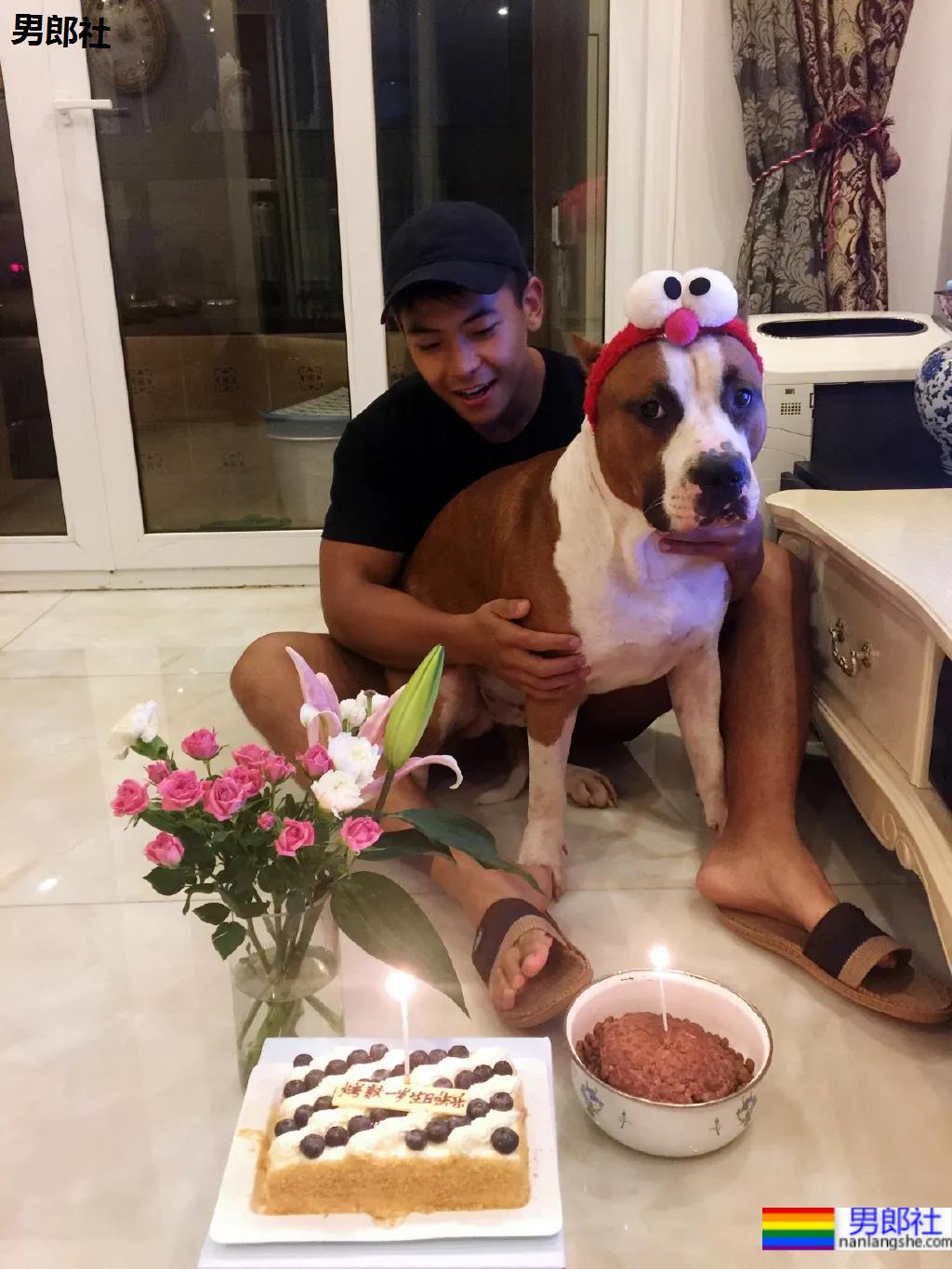 肌肉男生都有的小癖好!?要被这些荷尔蒙爆棚的男人萌化了! - 51虹马 肌肉男生都有的小癖好!?要被这些荷尔蒙爆棚的男人萌化了! - 51虹马