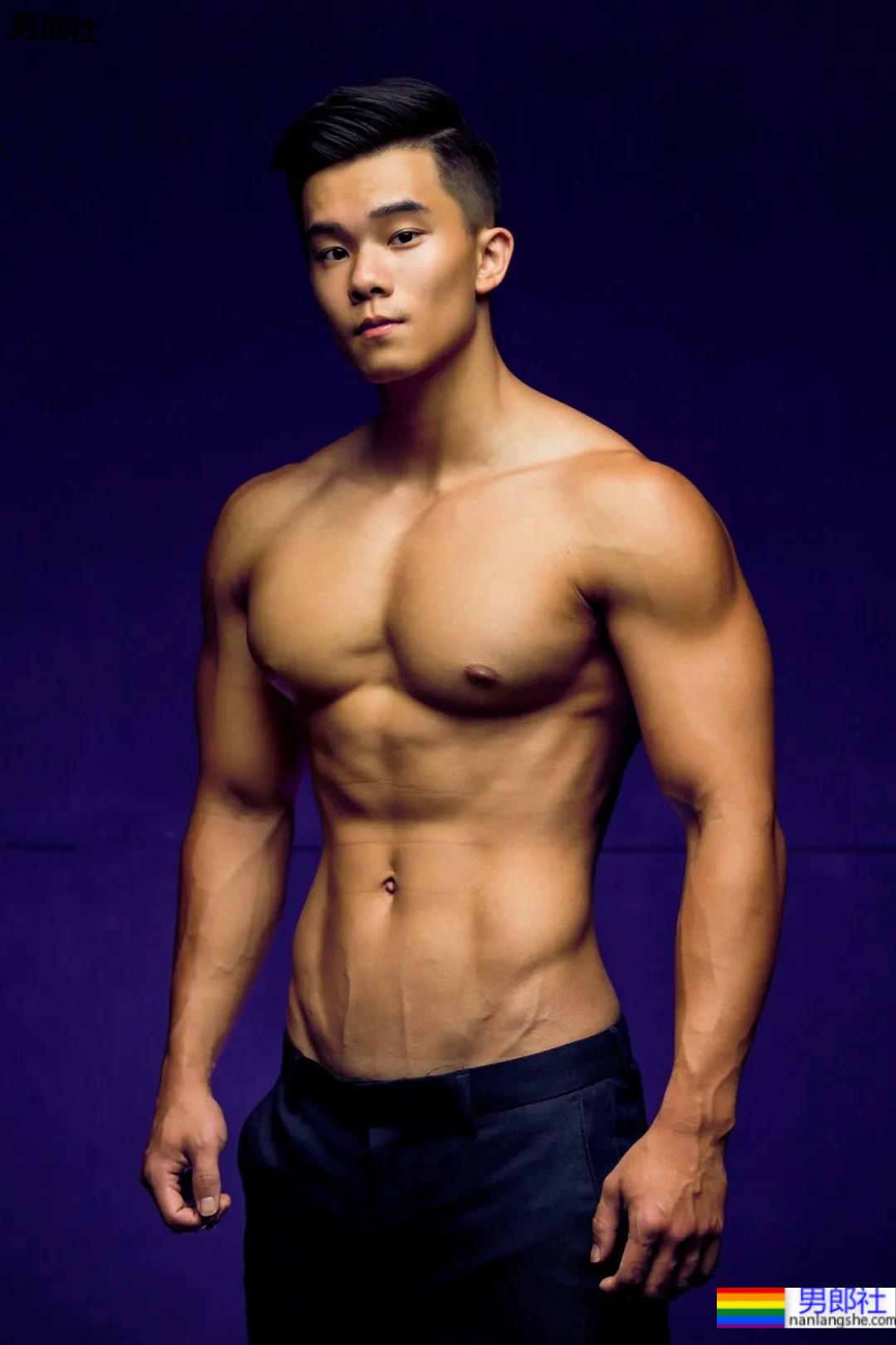 新晋健身教练最新高清大片一览，这鲨鱼肌腰线真的绝了！ - 51虹马