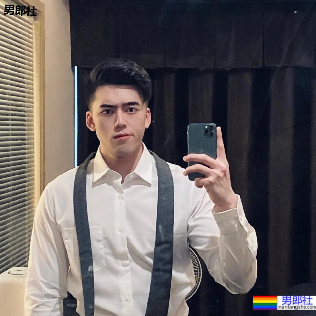 超帅大鼻子薄肌小狼狗 - 51虹马