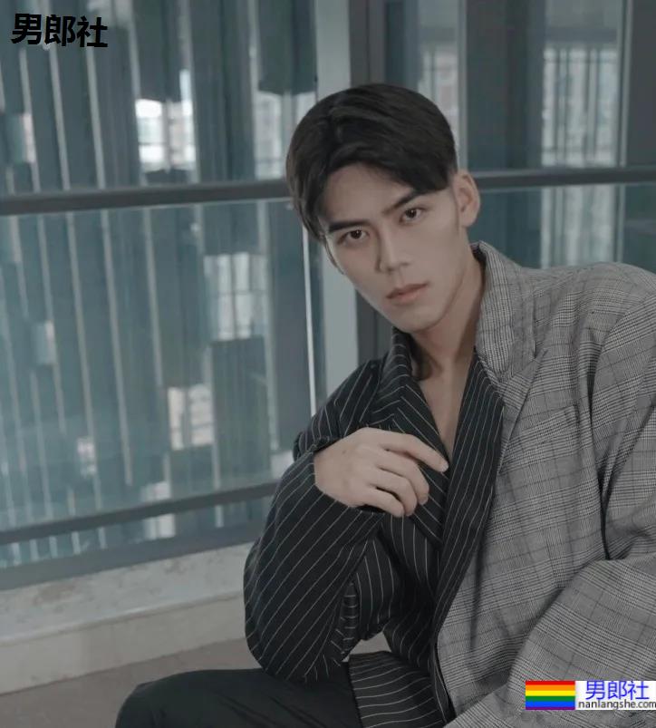 超帅大鼻子薄肌小狼狗 - 51虹马