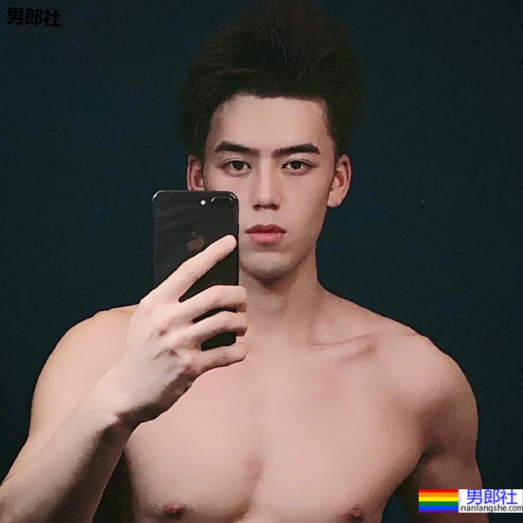 超帅大鼻子薄肌小狼狗 - 51虹马