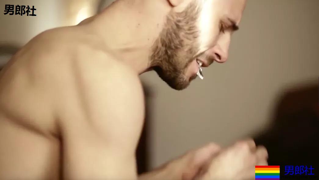 纯情忠诚的金发帅男子，持续被渣 - 51虹马