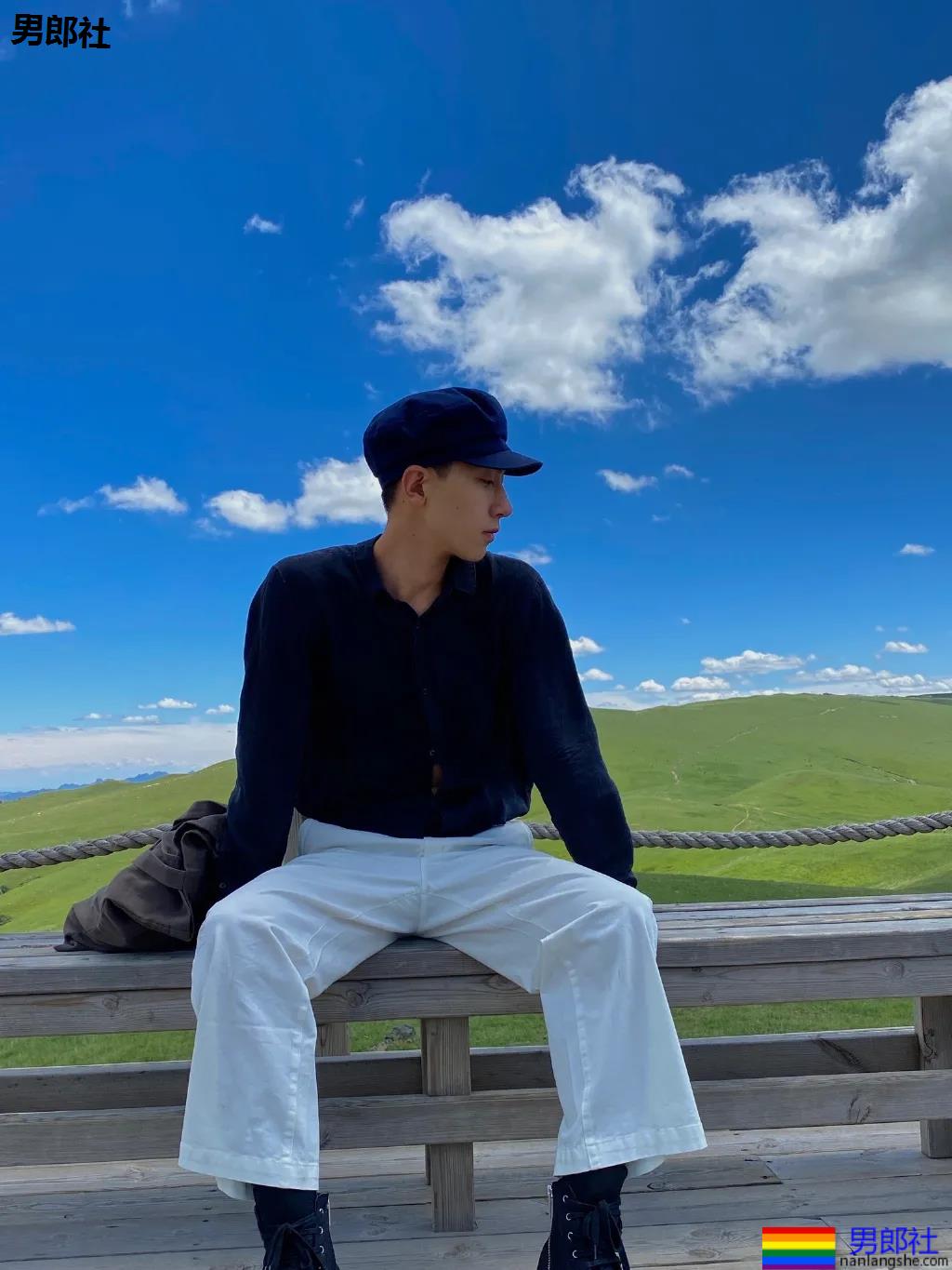 清爽干净的心动少年，这寸头和侧颜也太好看了吧！ - 51虹马