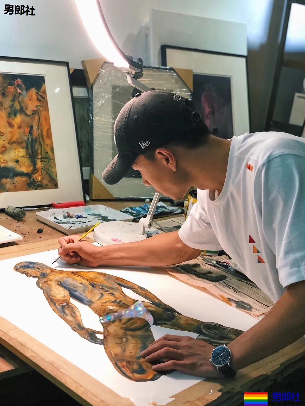 寸头痞帅腹肌网红博主 - 51虹马