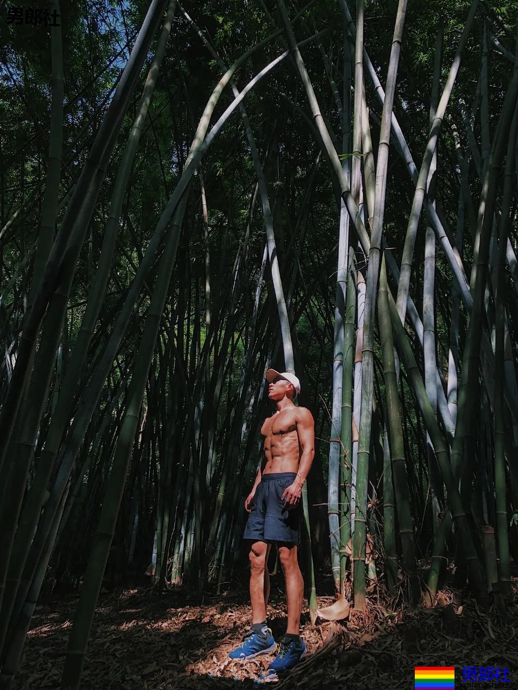 寸头痞帅腹肌网红博主 - 51虹马