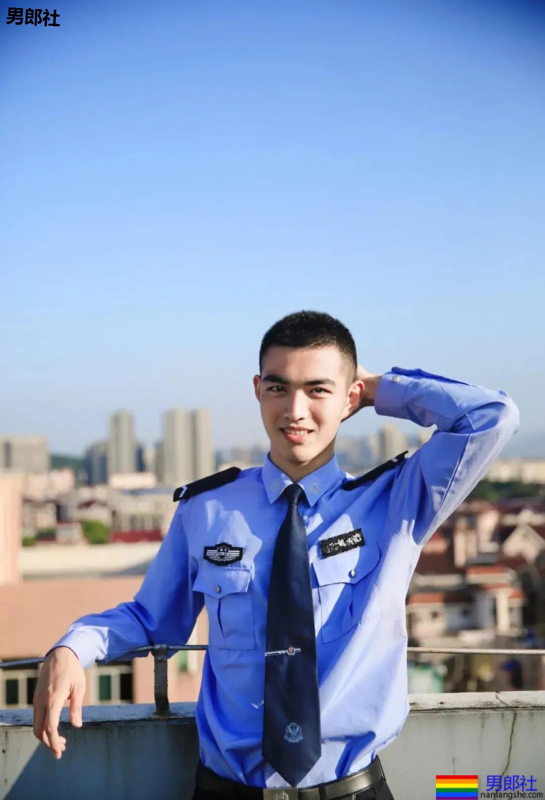 千万人点赞的“警队吴亦凡”有多帅？警校毕业生姚凌浩火了-51虹马