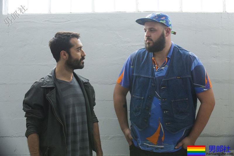 从正面全裸演到逼真床戏！10位抖内观众高潮欢愉的出柜欧美男演员 - 51虹马