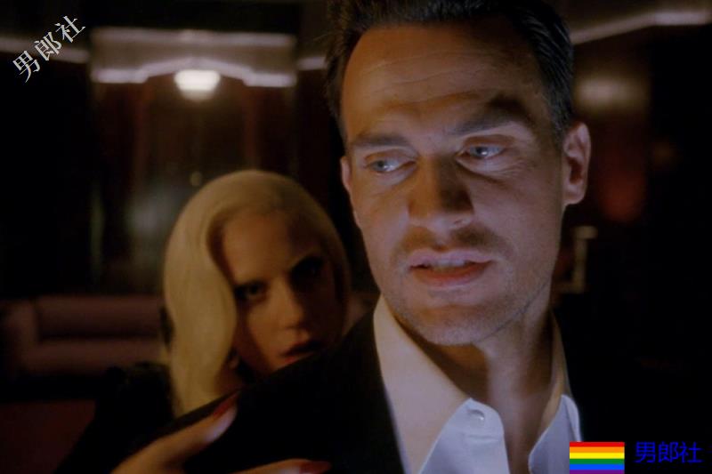 从正面全裸演到逼真床戏！10位抖内观众高潮欢愉的出柜欧美男演员 - 51虹马