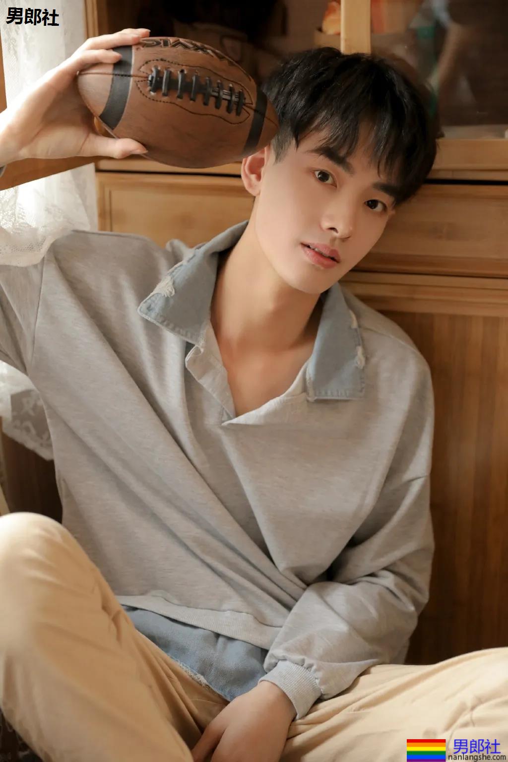 01年186CM的小哥哥，我康康谁又可以了？ - 51虹马