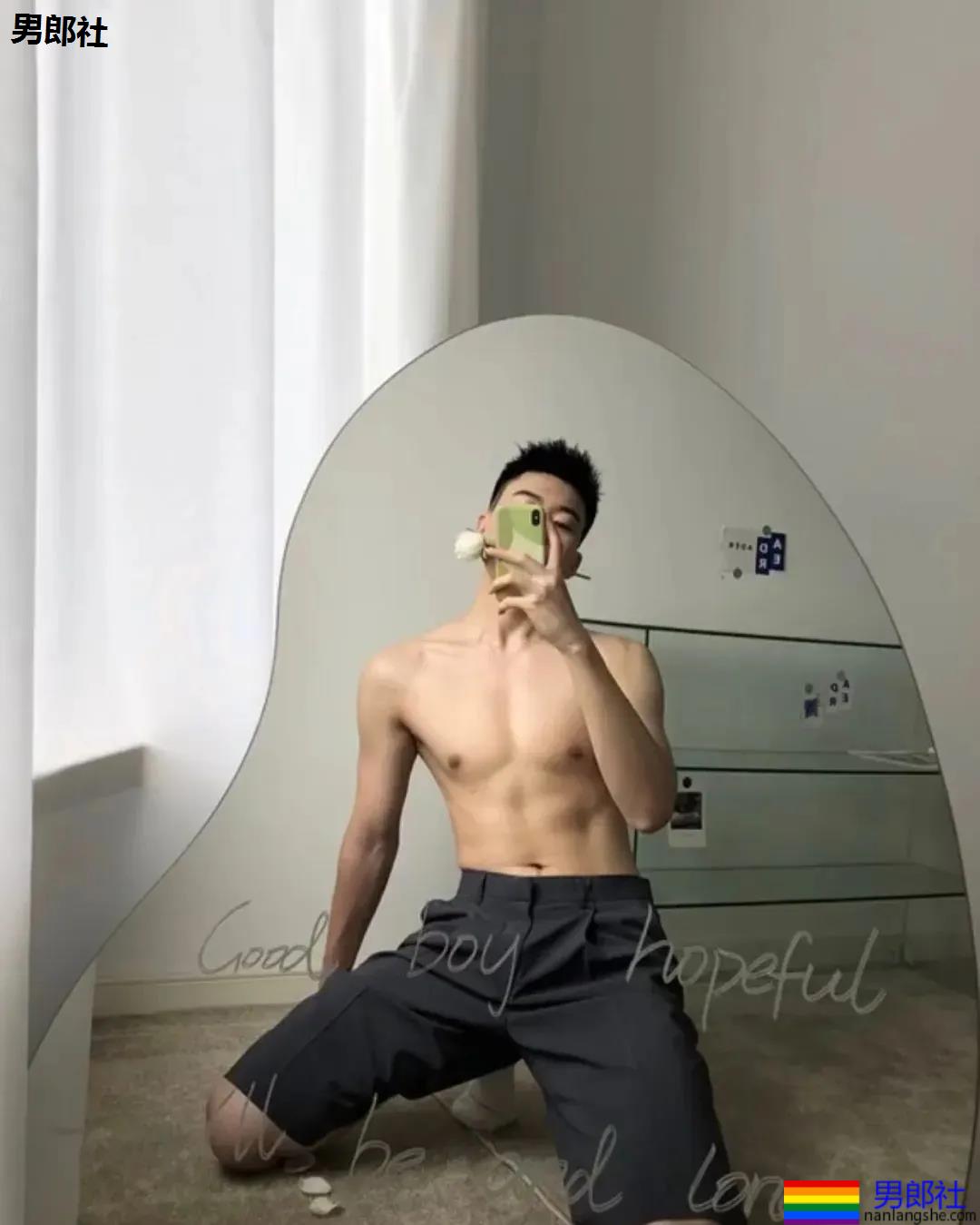 有1说1，这六个肌肉小狼狗同时追你，你会选择谁？ - 51虹马