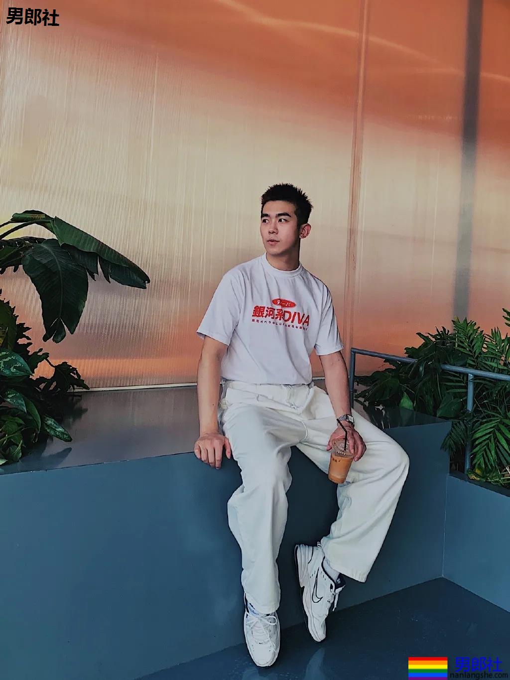 男朋友长成这样，我相信你睡觉都能笑醒！ - 51虹马