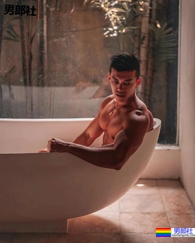 肌肉网红被酸是“拼单名媛”,硬怼网友:你拼一个给我看看! - 51虹马 肌肉网红被酸是“拼单名媛”,硬怼网友:你拼一个给我看看! - 51虹马