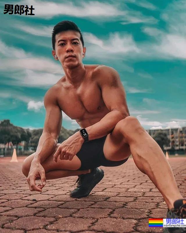 肌肉网红被酸是“拼单名媛”,硬怼网友:你拼一个给我看看! - 51虹马 肌肉网红被酸是“拼单名媛”,硬怼网友:你拼一个给我看看! - 51虹马