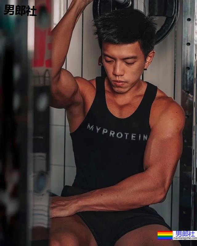 肌肉网红被酸是“拼单名媛”,硬怼网友:你拼一个给我看看! - 51虹马 肌肉网红被酸是“拼单名媛”,硬怼网友:你拼一个给我看看! - 51虹马