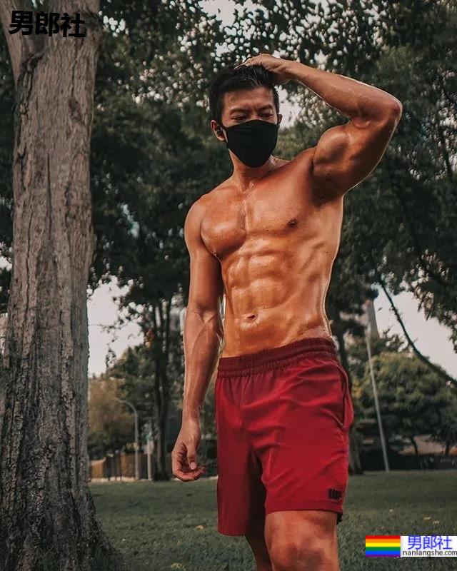 肌肉网红被酸是“拼单名媛”,硬怼网友:你拼一个给我看看! - 51虹马 肌肉网红被酸是“拼单名媛”,硬怼网友:你拼一个给我看看! - 51虹马