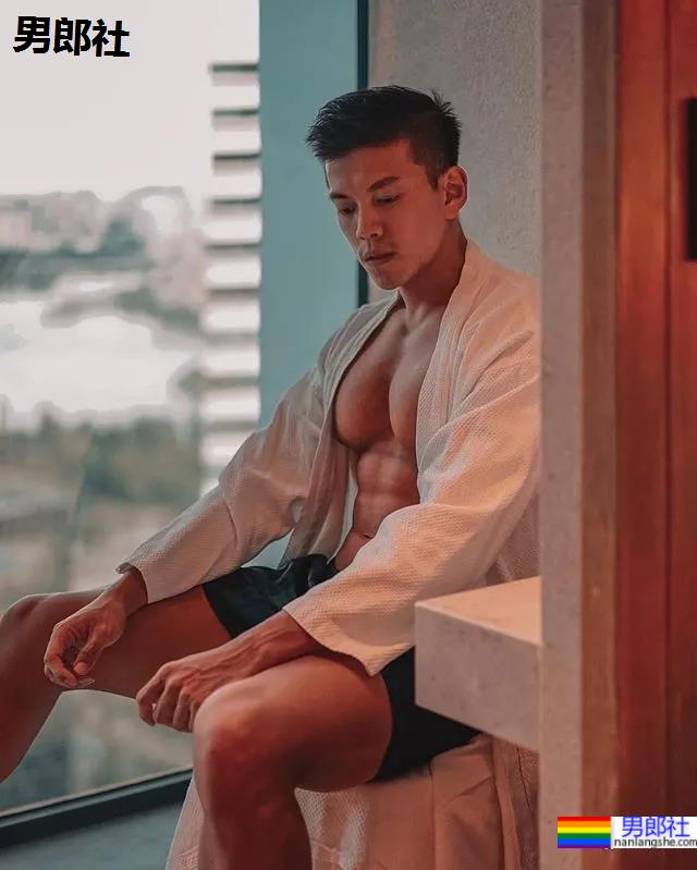 肌肉网红被酸是“拼单名媛”,硬怼网友:你拼一个给我看看! - 51虹马 肌肉网红被酸是“拼单名媛”,硬怼网友:你拼一个给我看看! - 51虹马