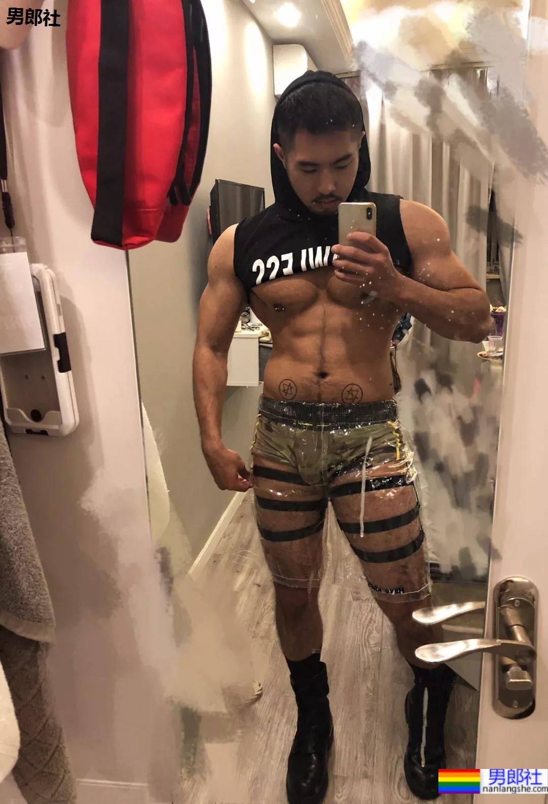 专访gogoboy：色情和低俗，肉体和欲望 - 51虹马