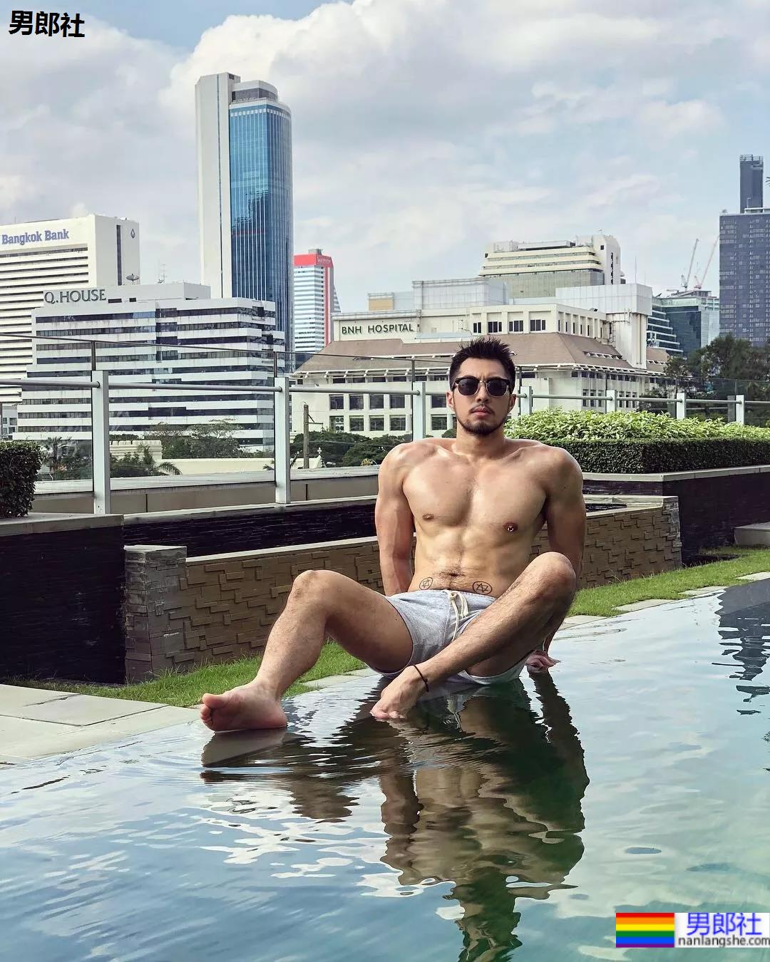 专访gogoboy：色情和低俗，肉体和欲望 - 51虹马