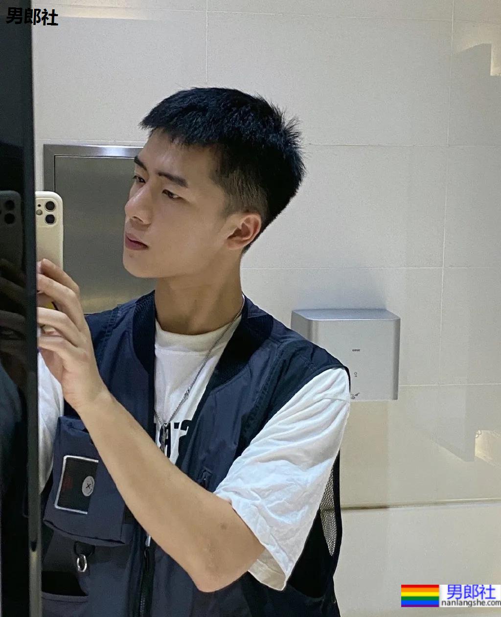 刷屏票圈的网红照小狼狗,你最馋谁? - 51虹马 刷屏票圈的网红照小狼狗,你最馋谁? - 51虹马