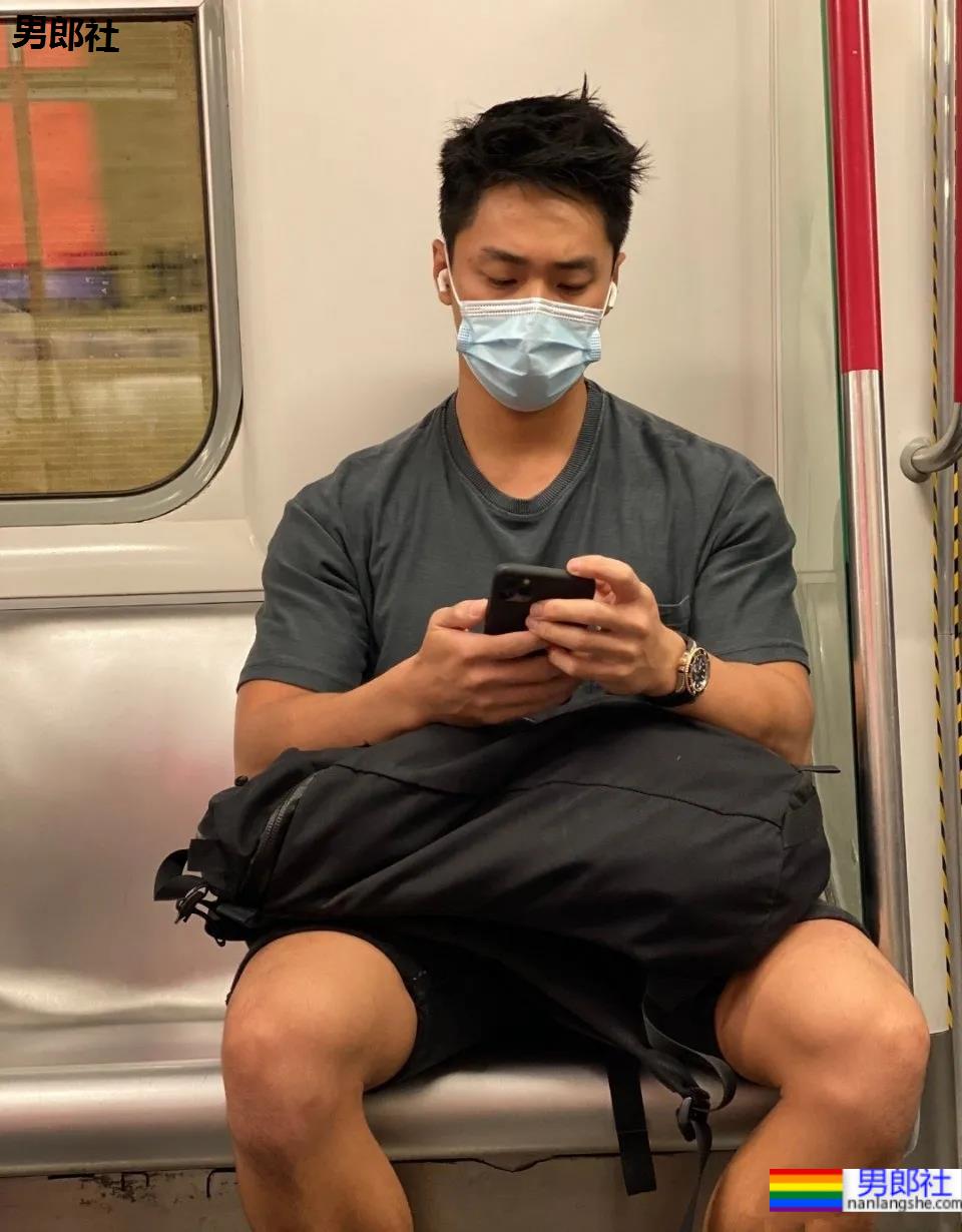 刷屏票圈的网红照小狼狗,你最馋谁? - 51虹马 刷屏票圈的网红照小狼狗,你最馋谁? - 51虹马