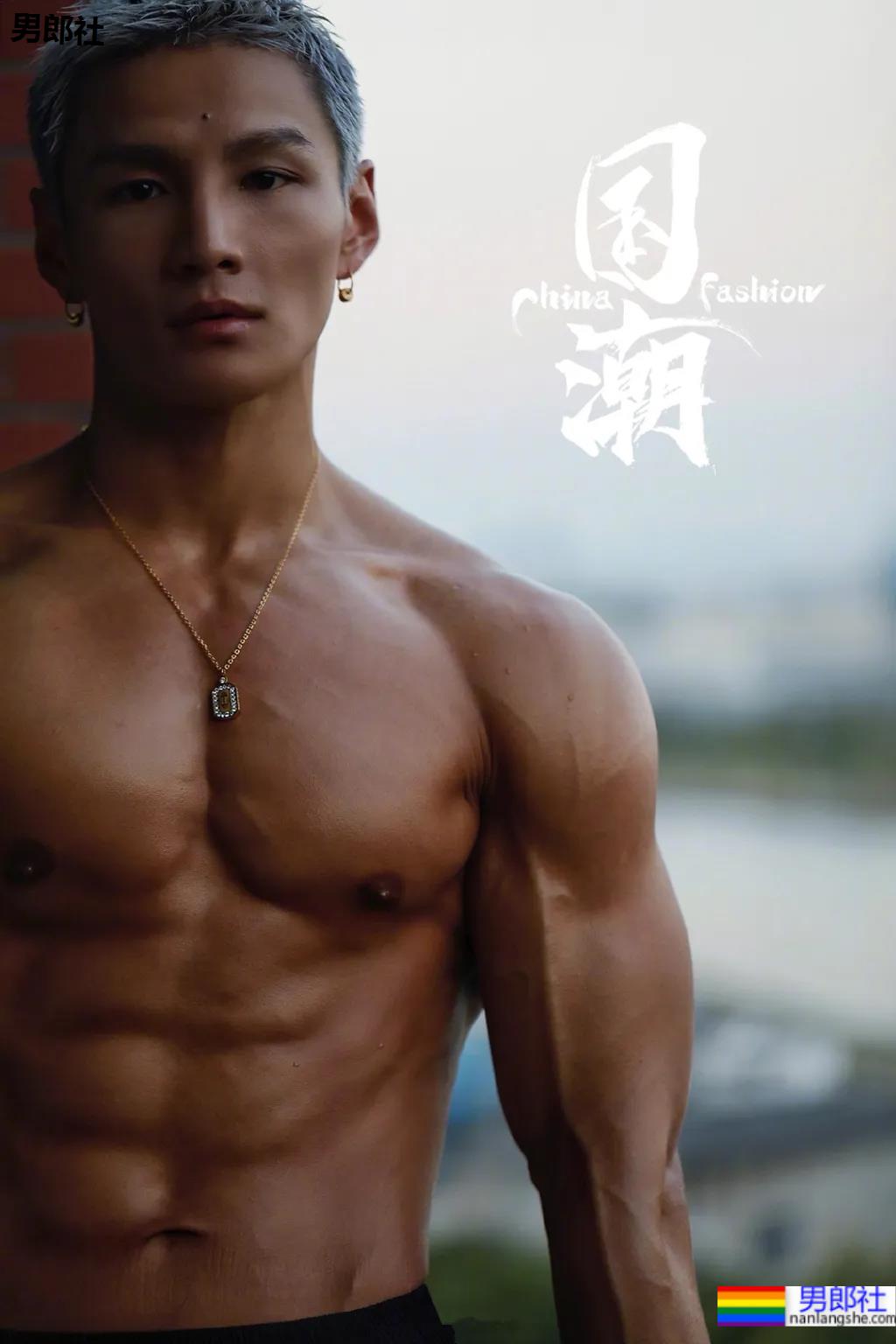 8位网红肌肉博主秀腹肌！腱子肉演员私教模特，你抵抗得了吗？ - 51虹马