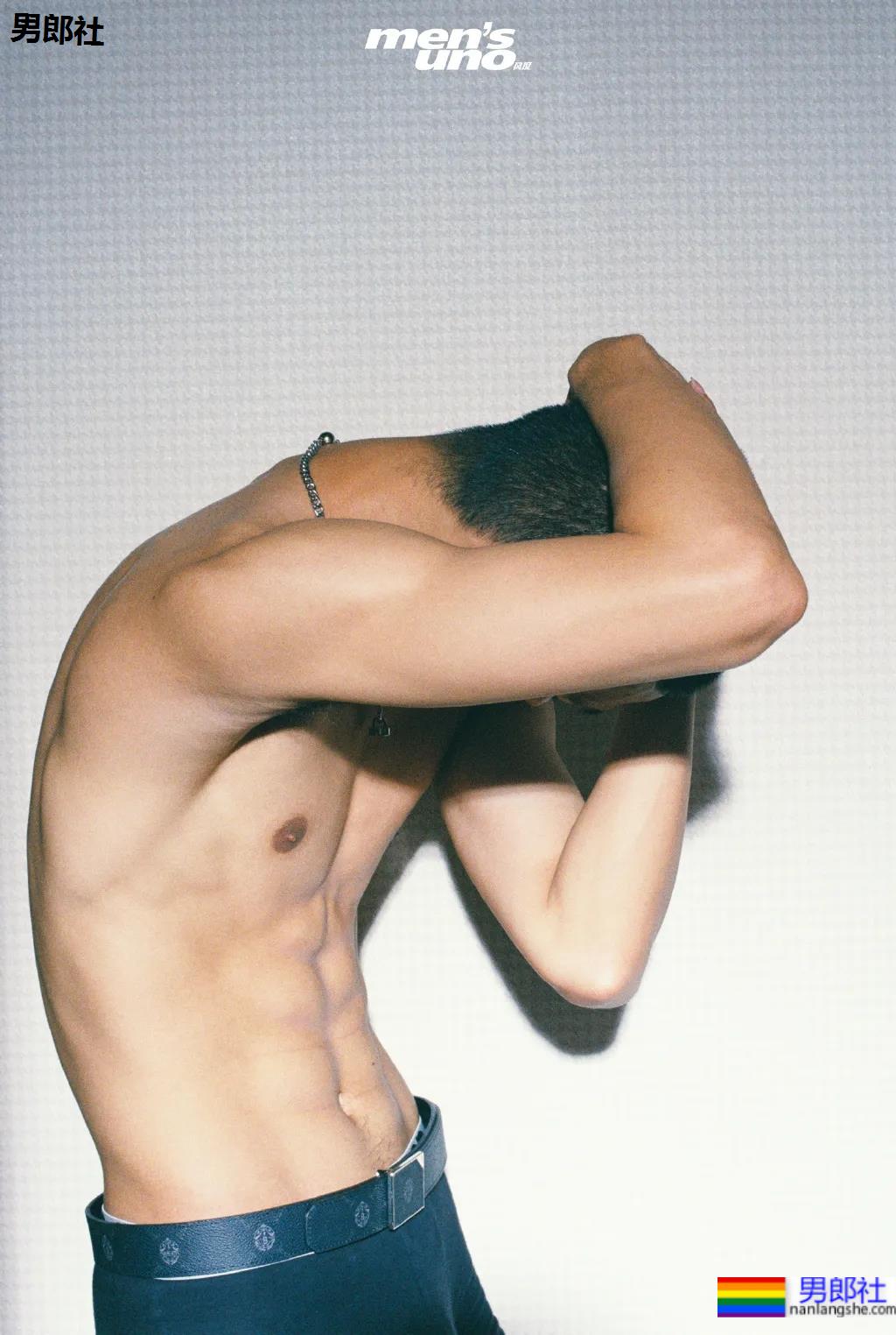 8位网红肌肉博主秀腹肌！腱子肉演员私教模特，你抵抗得了吗？ - 51虹马