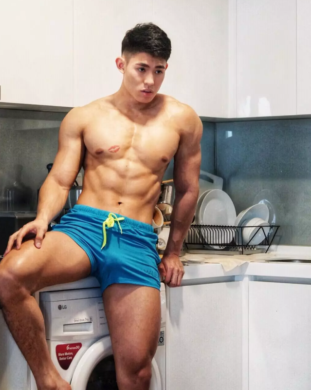 三位上海gay的真实故事，因为你是同性恋，所以你更应该努力啊 - 51虹马