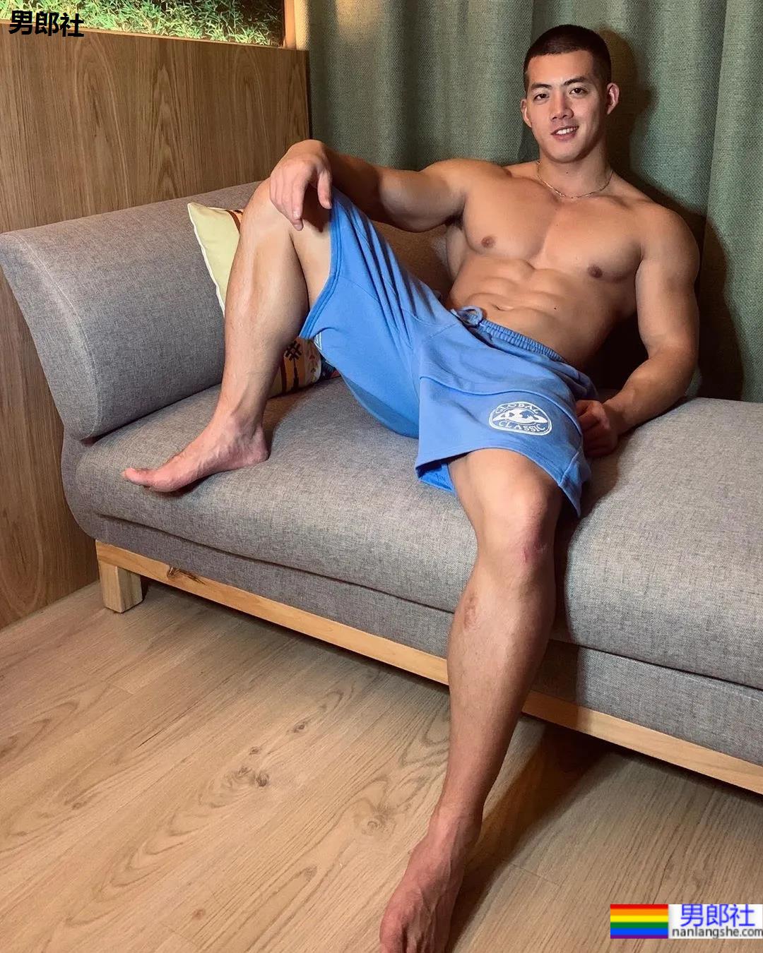 男生剃完寸头，也太帅太A了吧！-51虹马