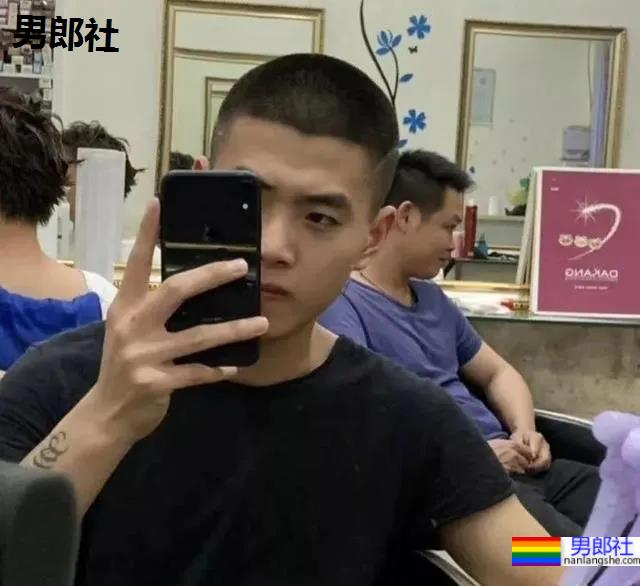 男生剃完寸头，也太帅太A了吧！ - 51虹马