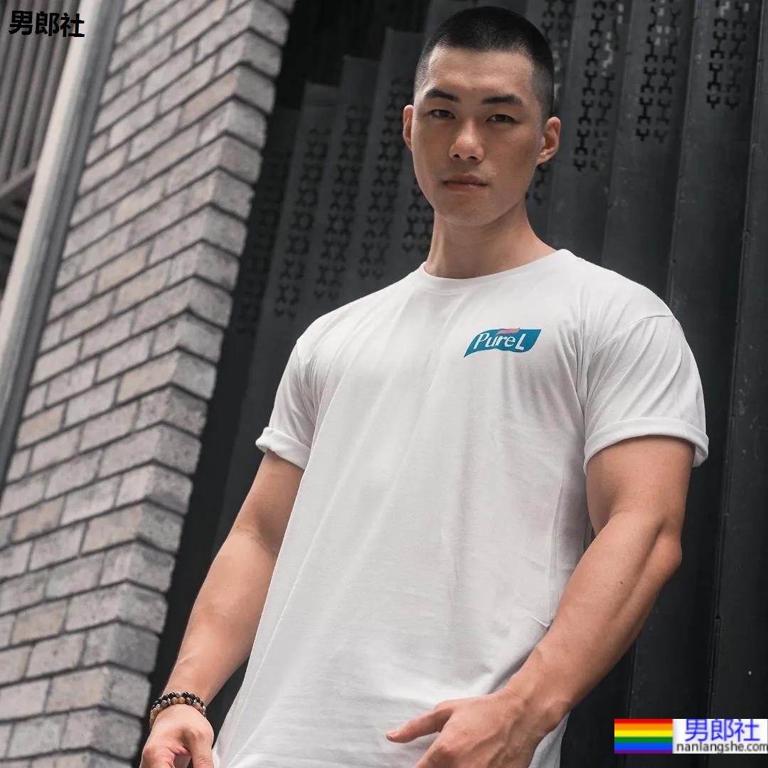 男生剃完寸头，也太帅太A了吧！ - 51虹马