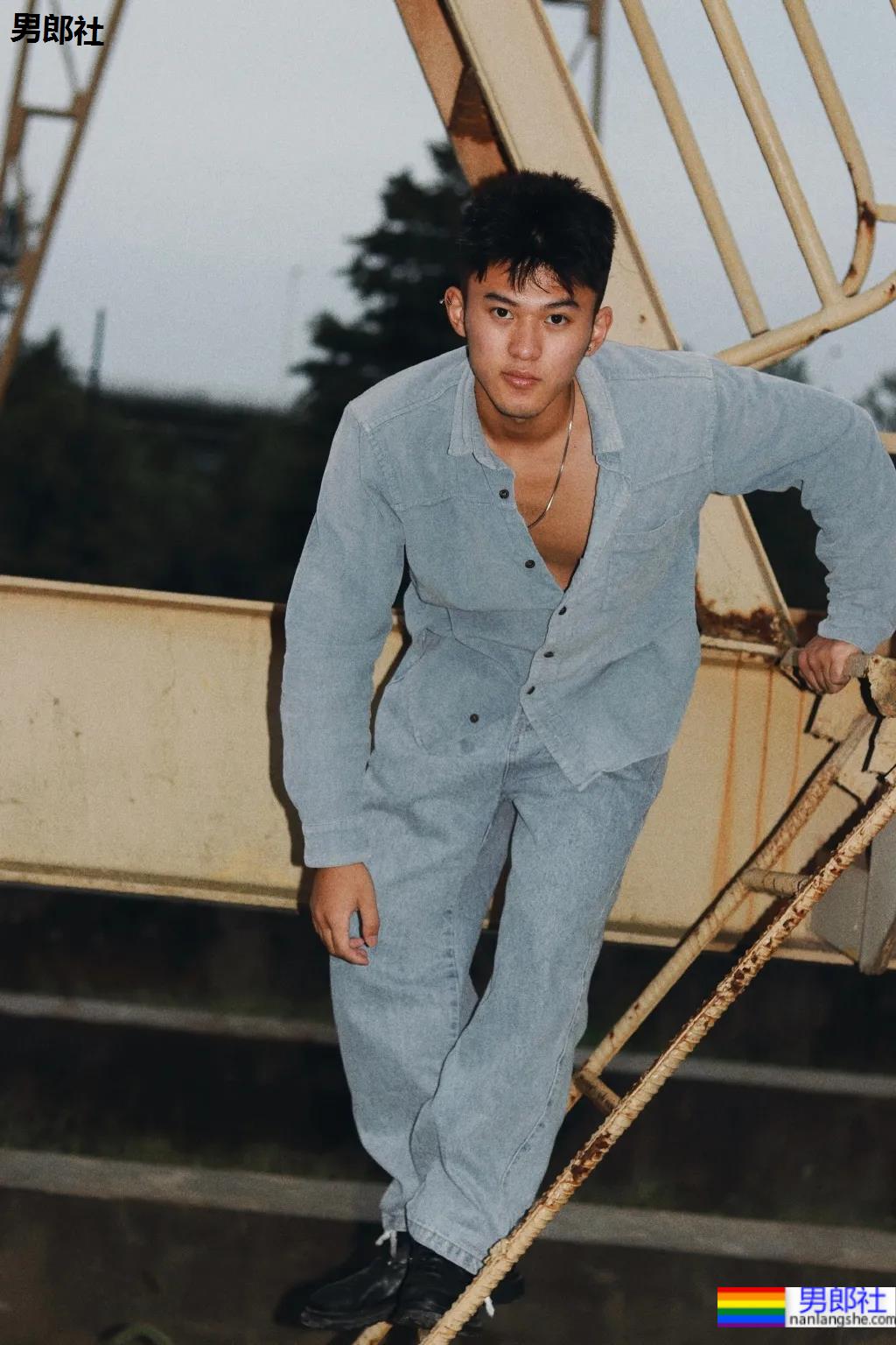 美院00后肌肉小狼狗,颜值超帅+荷尔蒙超A! - 51虹马 美院00后肌肉小狼狗,颜值超帅+荷尔蒙超A! - 51虹马