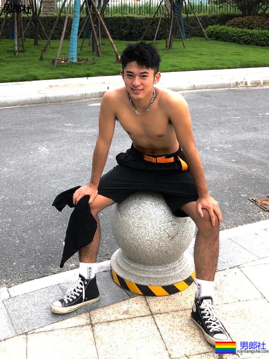 美院00后肌肉小狼狗,颜值超帅+荷尔蒙超A! - 51虹马 美院00后肌肉小狼狗,颜值超帅+荷尔蒙超A! - 51虹马