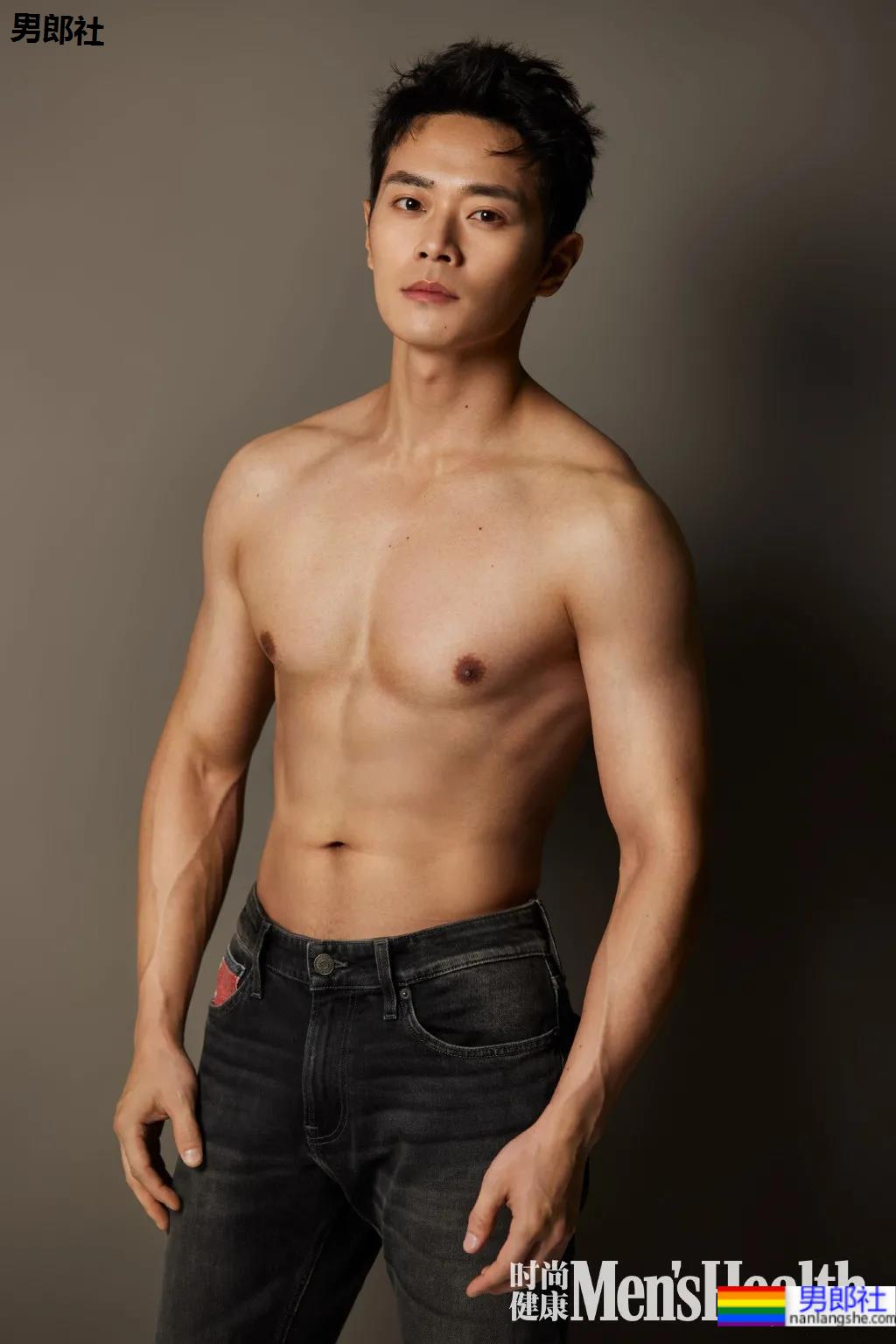 浣碧前男友晒肌肉惊艳网友！一身腱子肉的曹骏，被《演2》淘汰却被央视认可！ - 51虹马