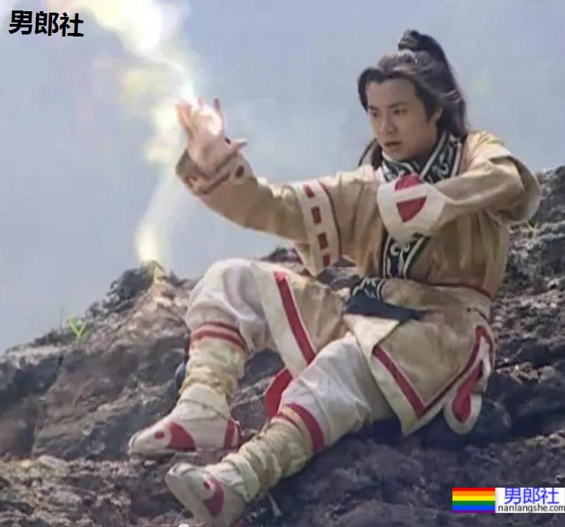 浣碧前男友晒肌肉惊艳网友！一身腱子肉的曹骏，被《演2》淘汰却被央视认可！ - 51虹马