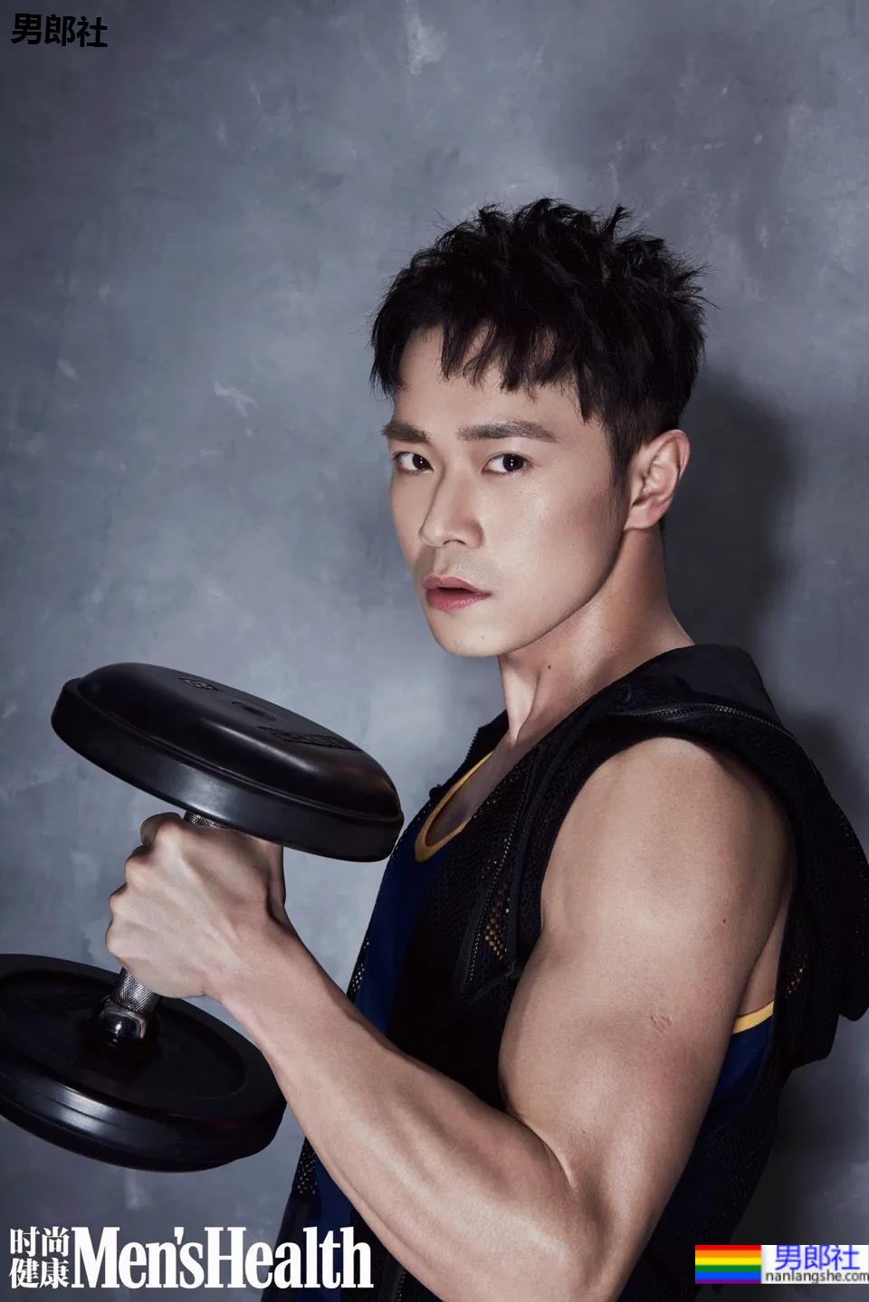 浣碧前男友晒肌肉惊艳网友！一身腱子肉的曹骏，被《演2》淘汰却被央视认可！ - 51虹马