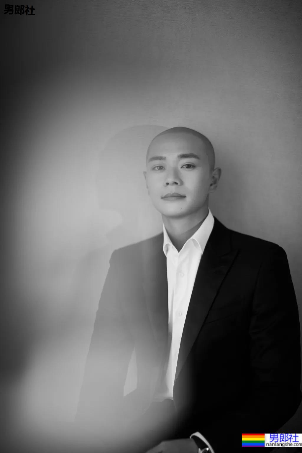 浣碧前男友晒肌肉惊艳网友！一身腱子肉的曹骏，被《演2》淘汰却被央视认可！ - 51虹马