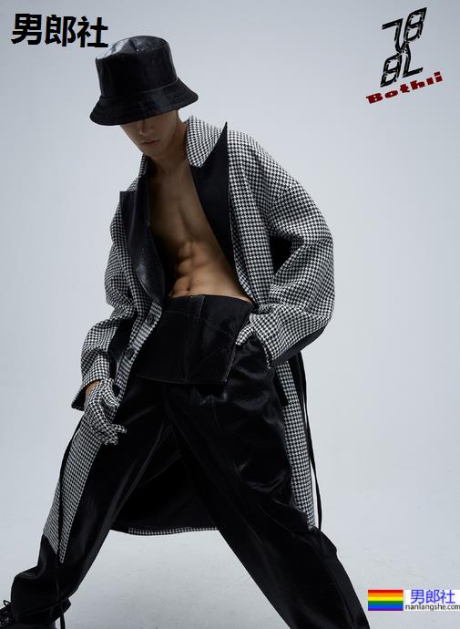 网红男孩真素会拍照惹~ - 51虹马