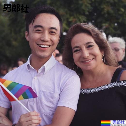 25岁亚裔男孩当选美国最年轻议员 拥抱出柜身分持续推动加州立法-51虹马