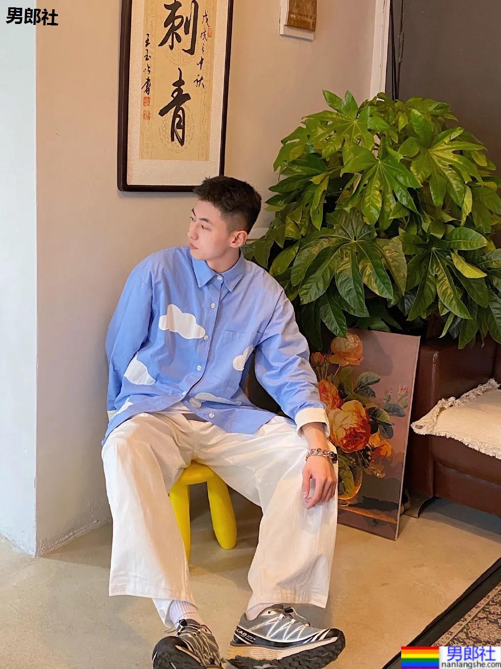 白嫩清爽小奶狗，据说十个网友八个爱！ - 51虹马