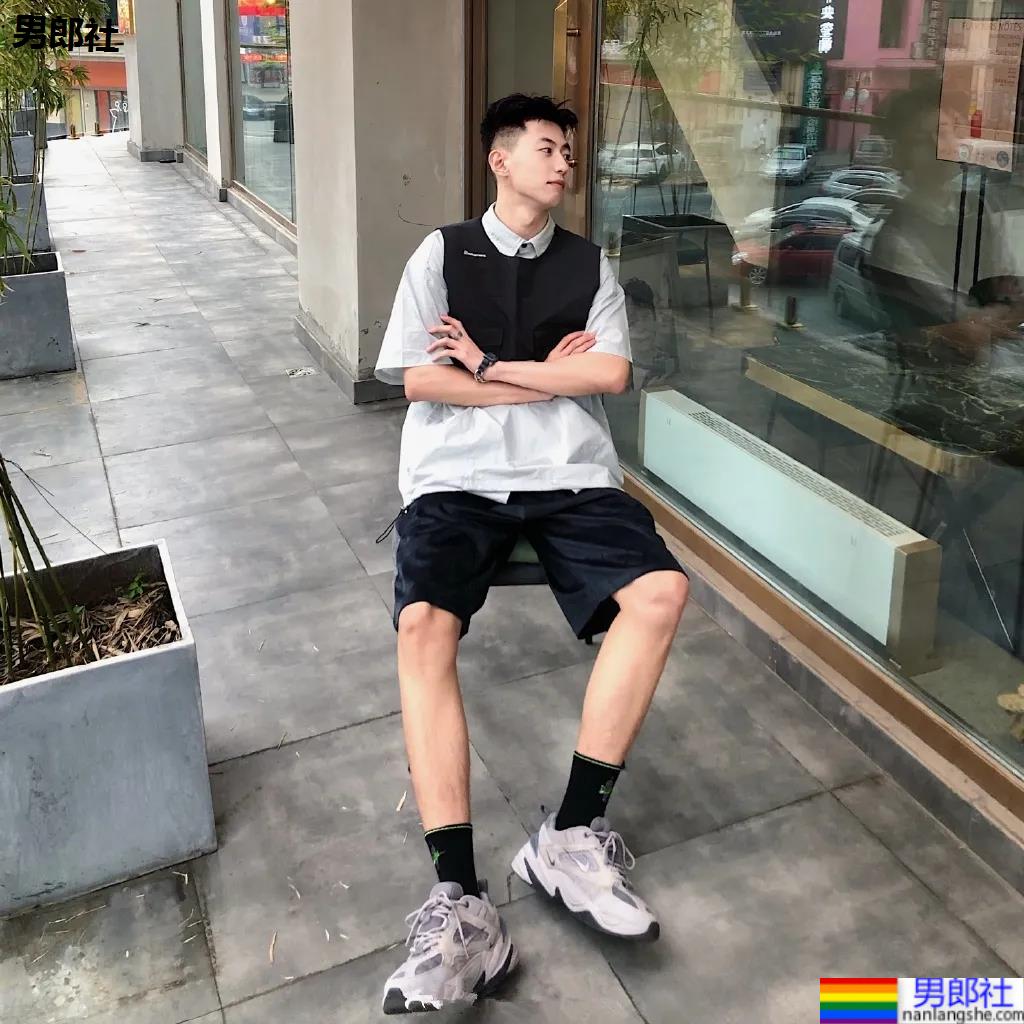 白嫩清爽小奶狗，据说十个网友八个爱！ - 51虹马