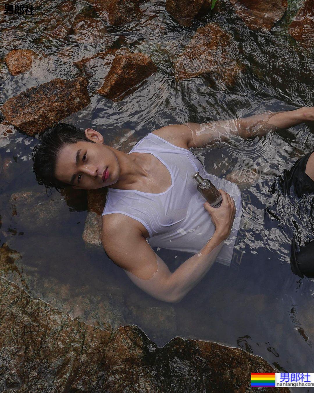 马来西亚草食系炫彩放送爱的魔力鲜肉：Kelv Teoh - 51虹马