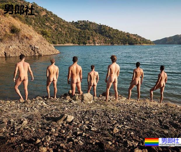 「Worldwide Roar」再推运动男男裸体月历 健康性感迎接2021你准备好了吗？-51虹马