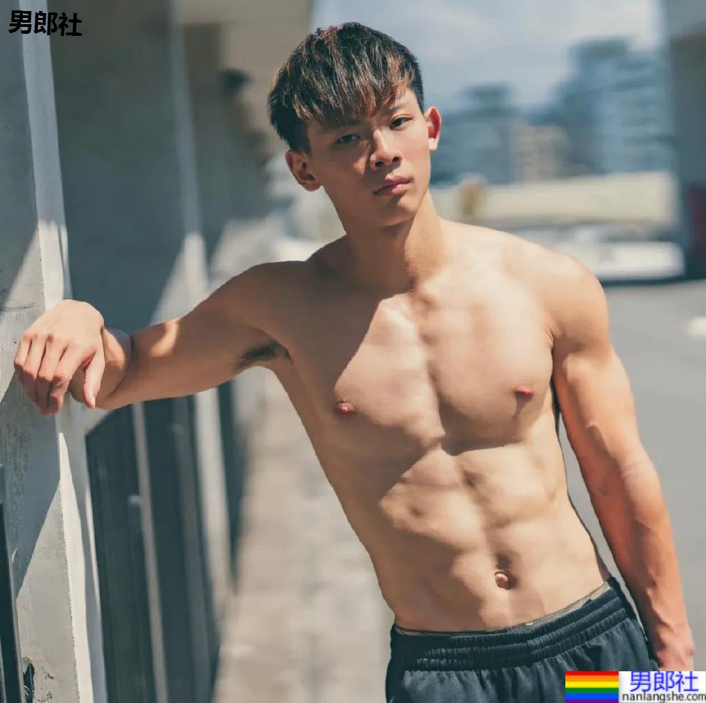 00后角力运动小狼狗，身材处处都吸睛！ - 51虹马