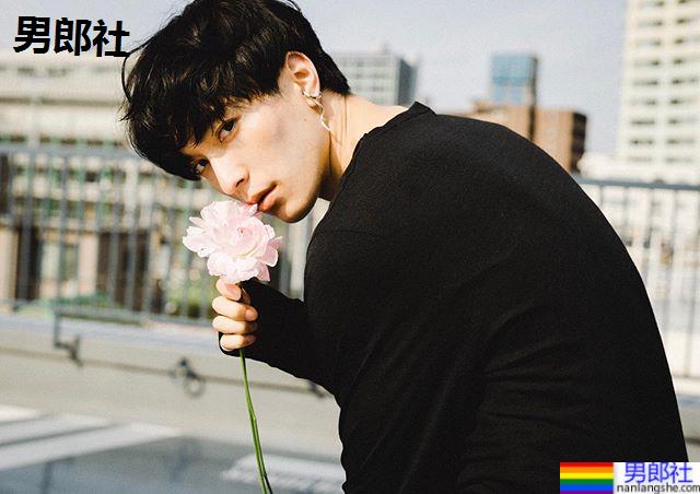 会行走的穿搭型录日韩混血大地系花美男：Kyo - 51虹马